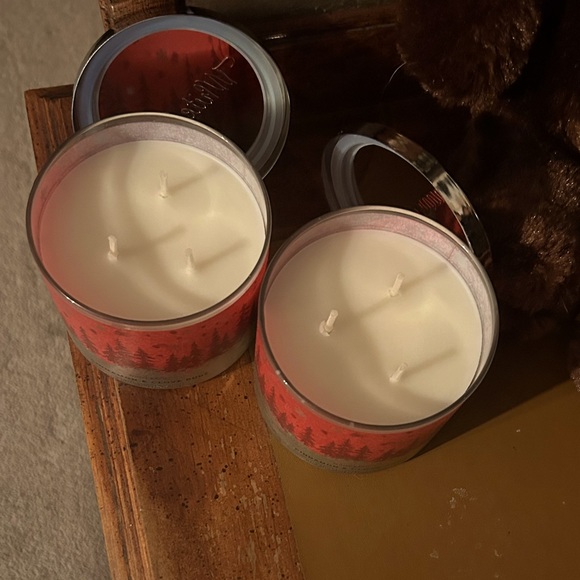 Bath & Body Works Cinnamon & Cloves Buds Candle Set - Picture 2 of 3